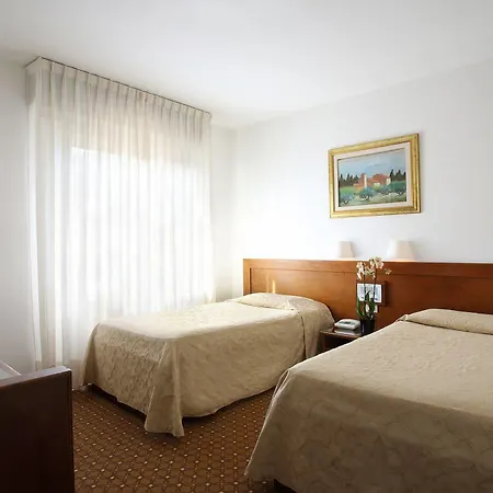 Delle Rose Hotel 4*